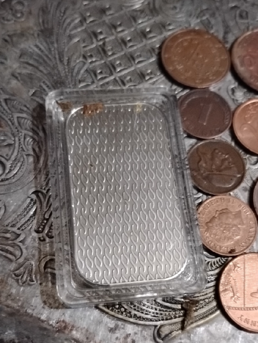 Scottsdale Silver Plated 1oz .999 Fine Silver Bar - Lion Design& Copper Coins - Picture 4 of 4